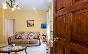 Ria'S Apartment In Corfu Town