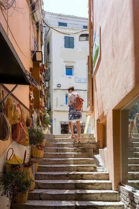 Ria'S Apartment In Corfu Town Exterior photo