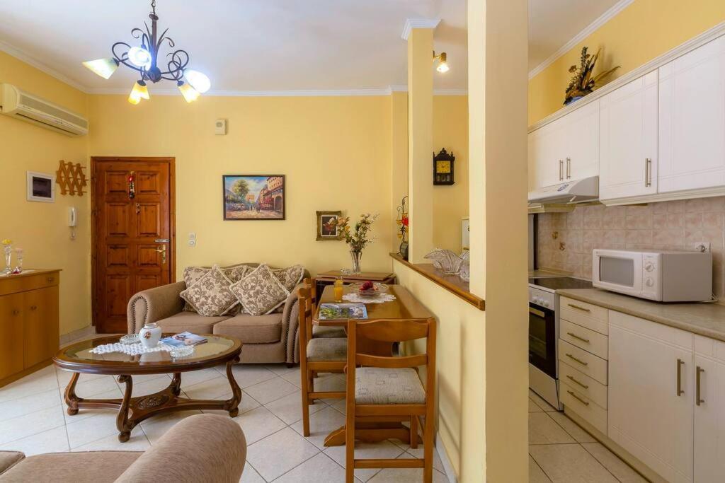Ria'S Apartment In Corfu Town Exterior photo