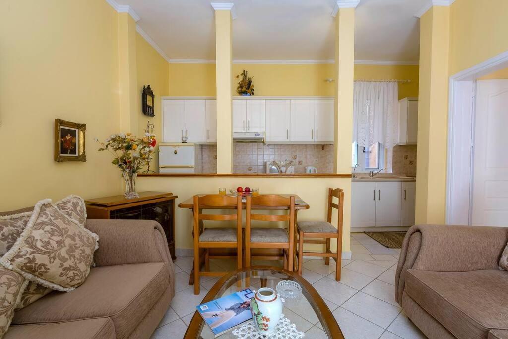 Ria'S Apartment In Corfu Town Exterior photo