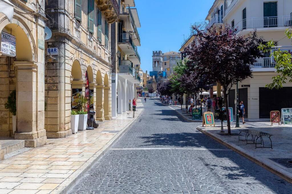 Ria'S Apartment In Corfu Town Exterior photo