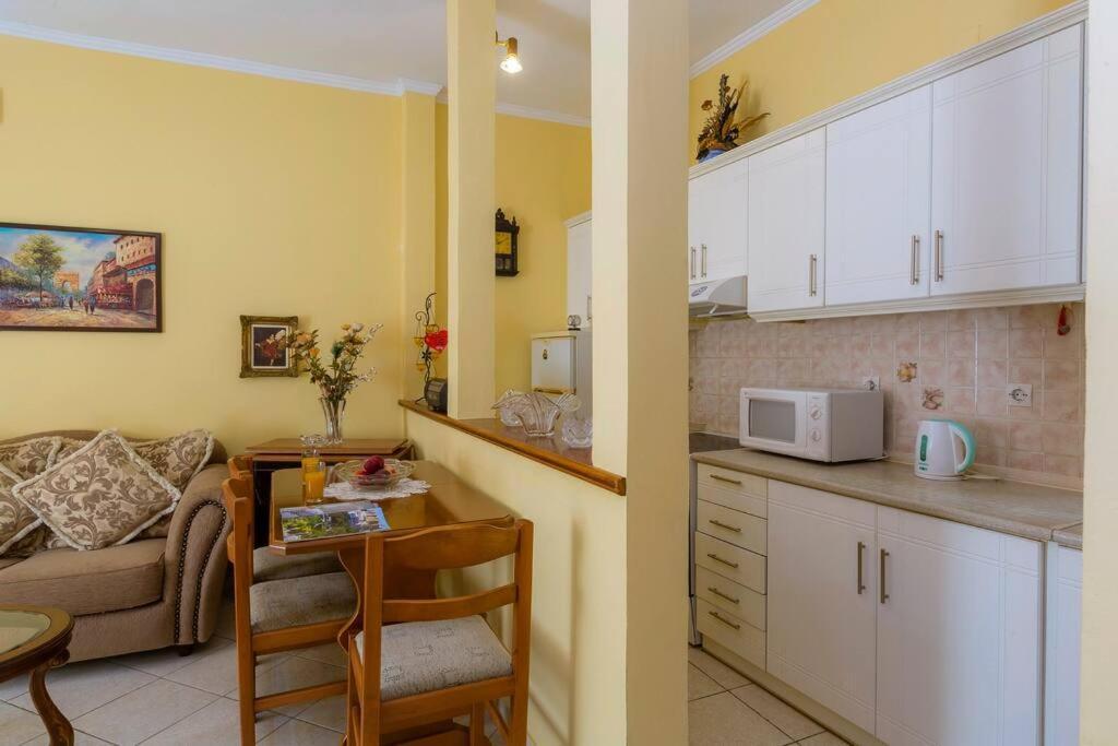 Ria'S Apartment In Corfu Town Exterior photo