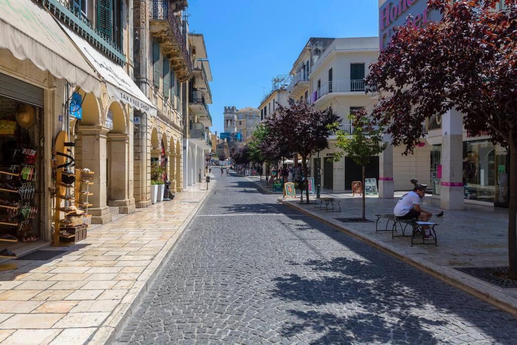 Ria'S Apartment In Corfu Town Exterior photo